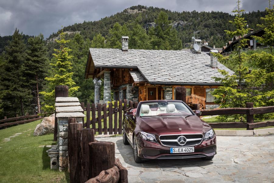  Mercedes-Benz E400 Cabriolet 25th Anniversary 2017 года  (WW) (фото 33 из 44)